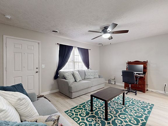 2nd image of 2022 Penmar Dr