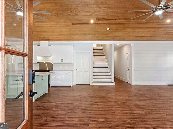 4th image of 135 Serenity Ln