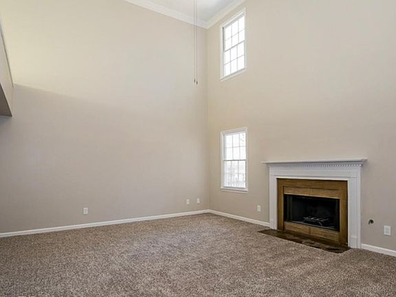 2nd image of 1216 Hunters Creek Ct