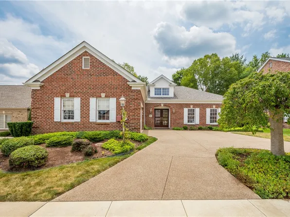 1402 Deep Wood Dr, Pittsburgh, PA 15241