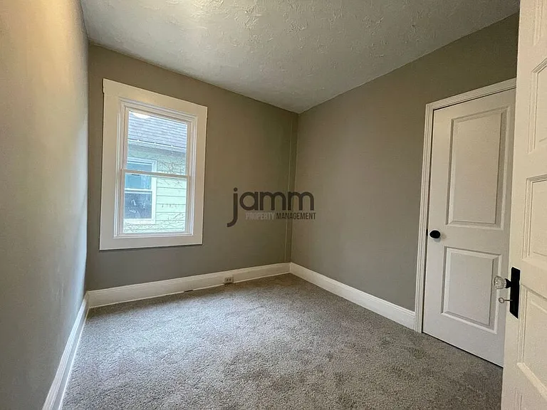 2024 W 104th St #2024 W 104TH ST UPP — Photo 12
