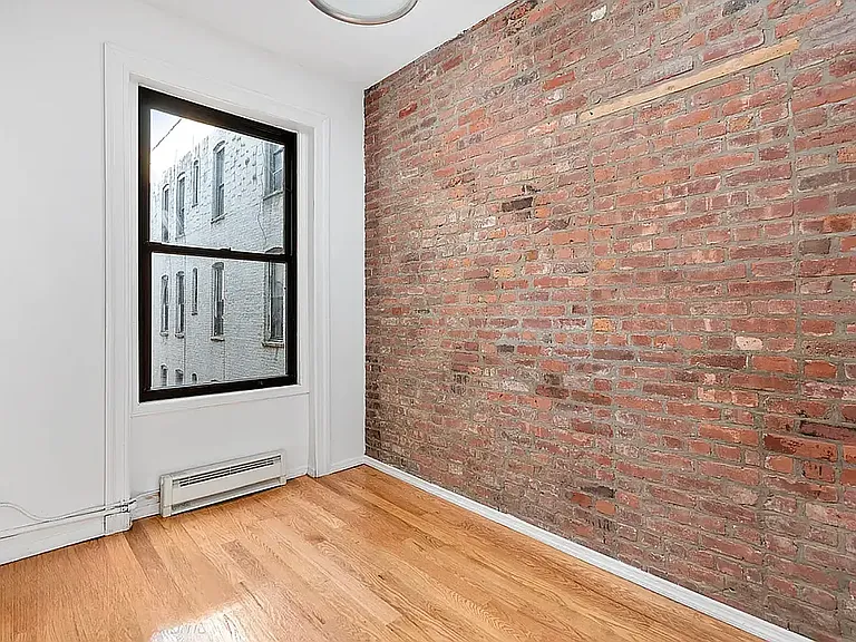 155 S 2nd St #16 — Photo 6
