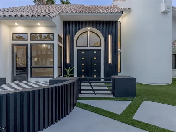 8600 Titleist Cir, Las Vegas, NV 89117