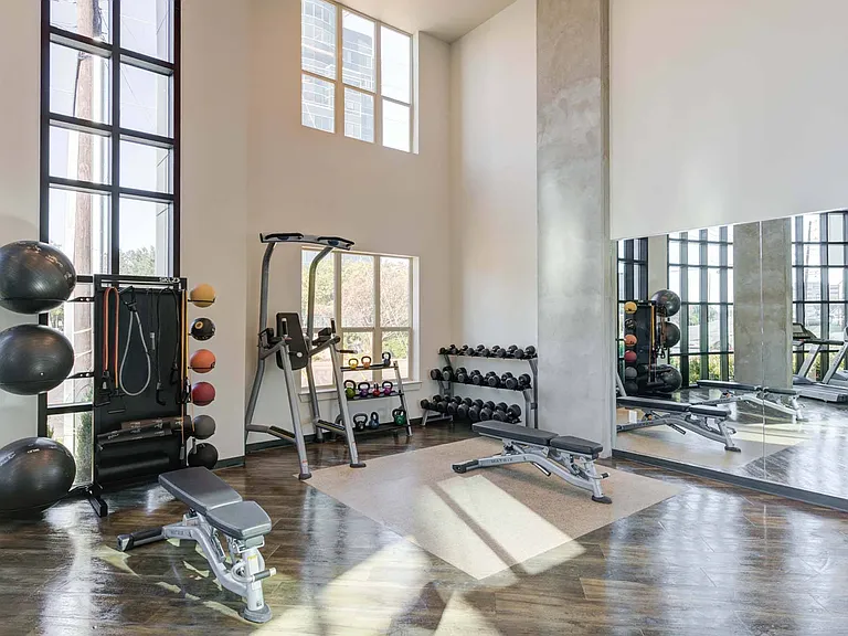 From quick workouts to longer sessions, this gym fits your lifestyle.