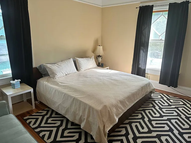 462 Greenwood Ave NE — Photo 10