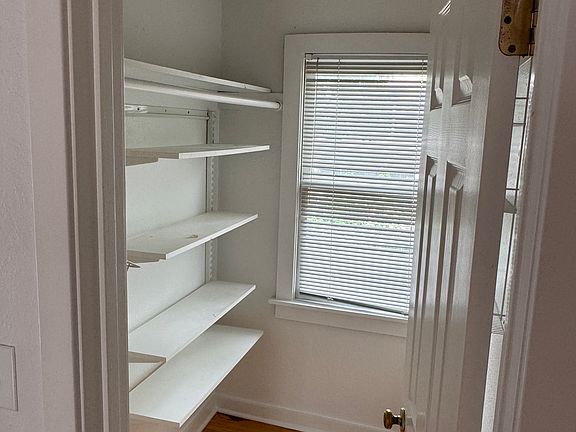 5th image of 4708 Jarboe St