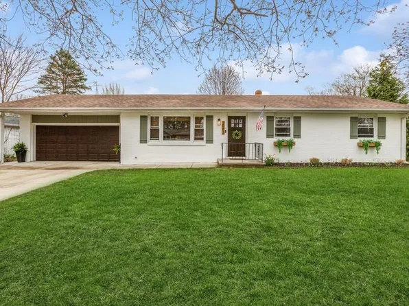2983 Windsor Dr, Saint Joseph, MI 49085