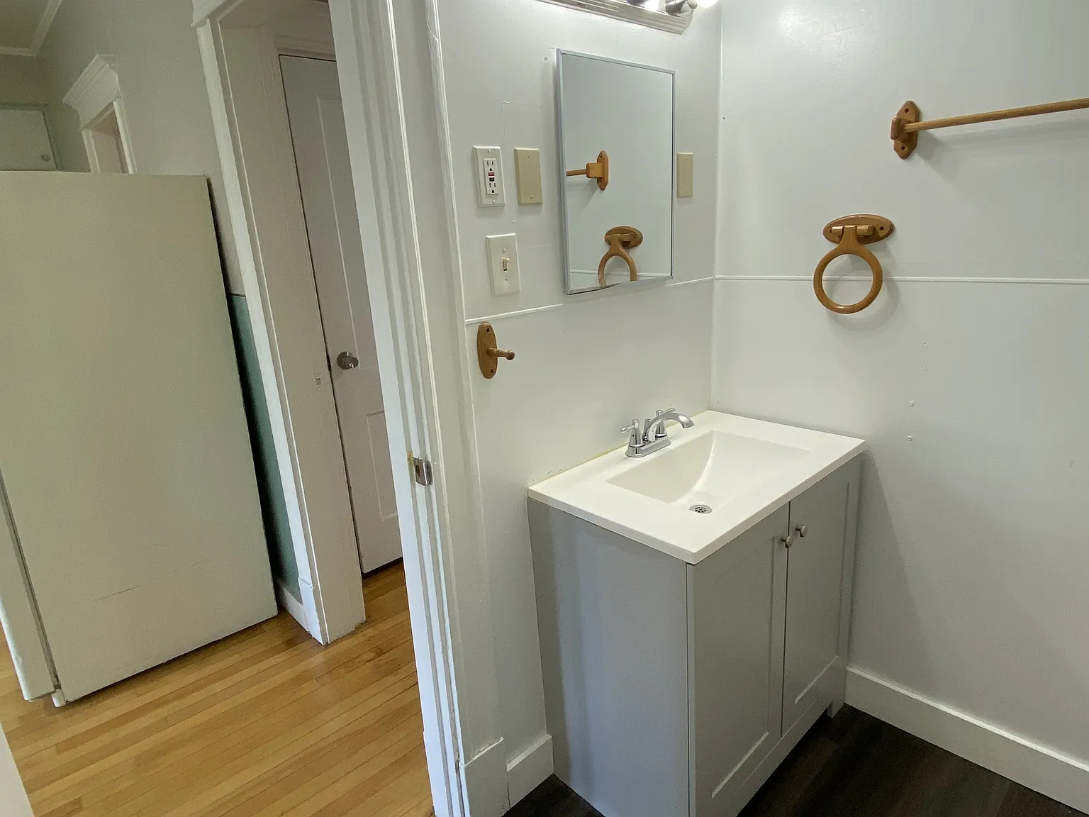 299 Pine Street - 4 — Photo 3
