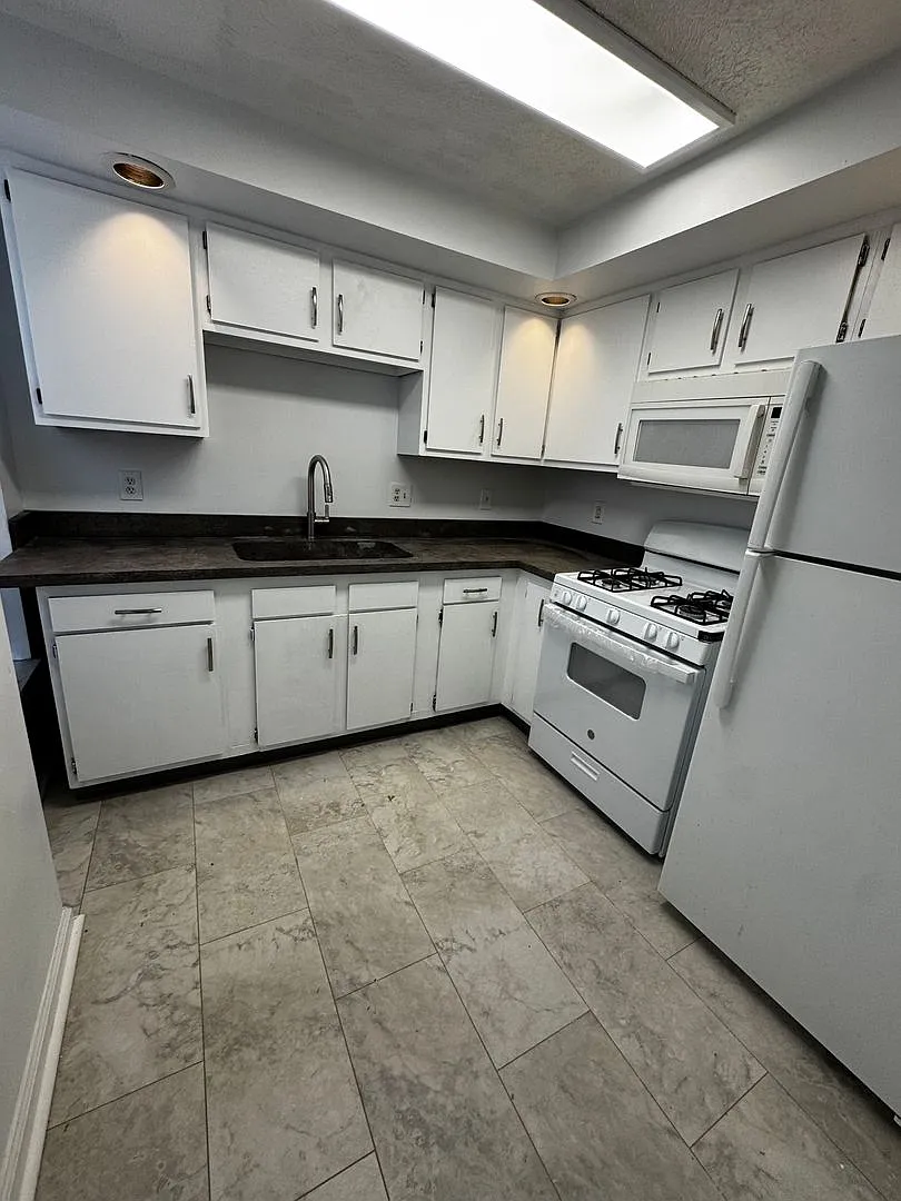 205 South Millvale Avenue — Photo 3