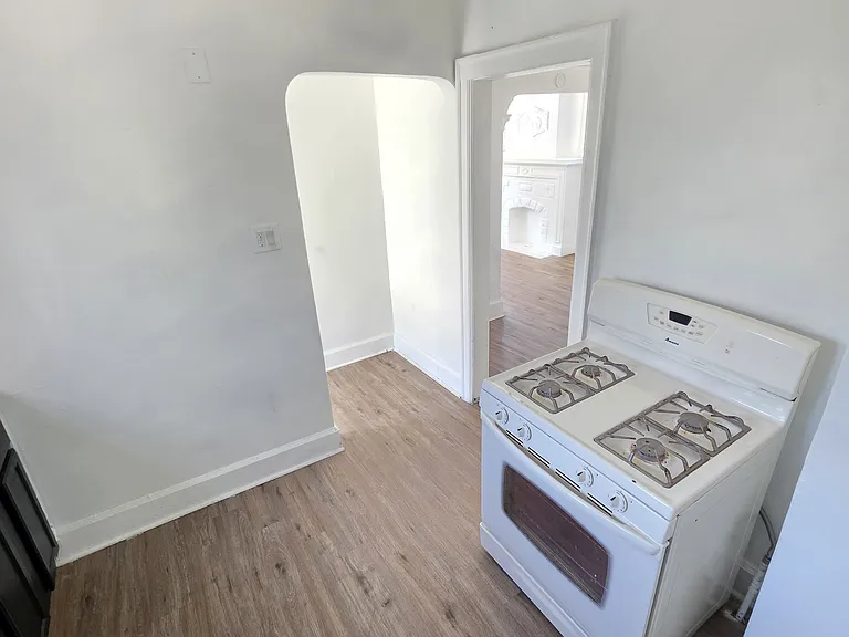15760 Littlefield St — Photo 15