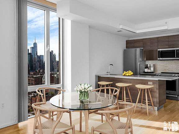 3rd image of 172 Montague St APT 18A