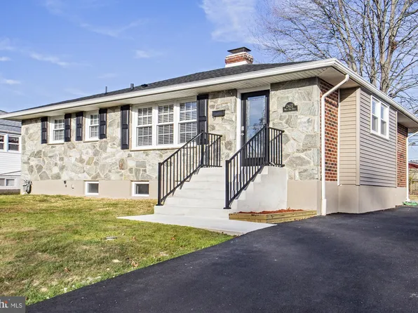 2427 W Eric Dr, Wilmington, DE 19808