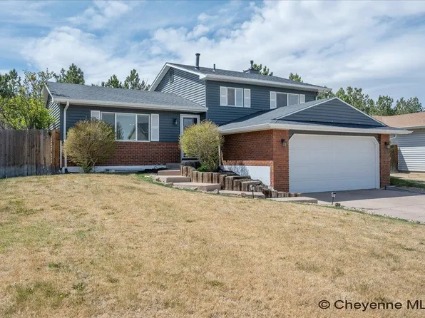 4932 Grandview Ave, Cheyenne, WY 82009