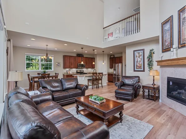 5903 Piney Creek Dr, Fort Collins, CO 80528