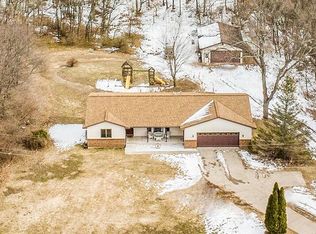 9310 Pine Island Dr, Sparta, MI 49345