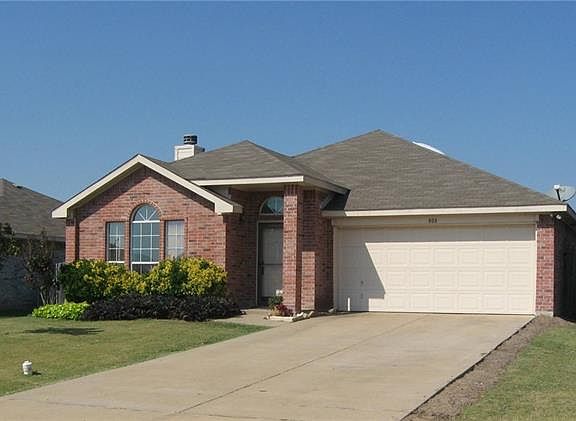 2nd image of 808 Kim Ln