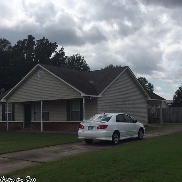 2nd image of 2609 Matt Dr