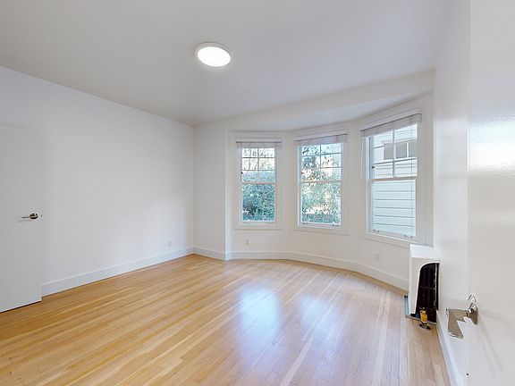 4th image of 3320 Octavia St APT 3