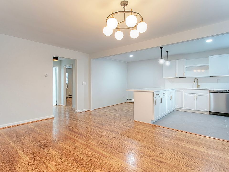 1st image of 3011 Portsmouth Ave #5