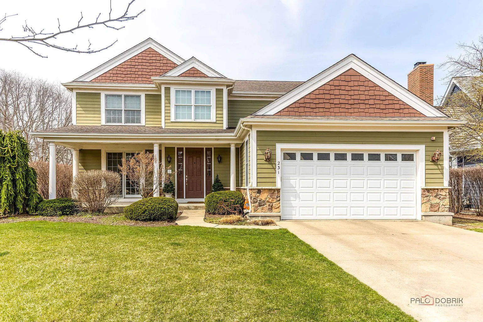 231 Cater Ln photo 1