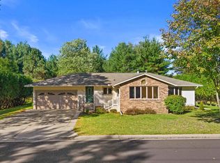 860 Ver Bunker Ave, Port Edwards, WI 54469