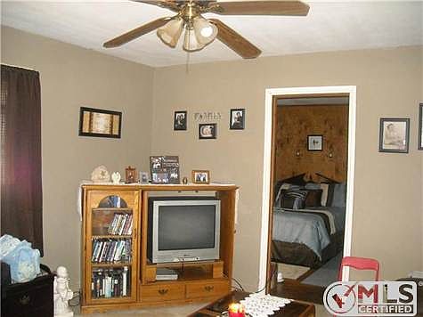 3rd image of 2677 Huntsville Hwy