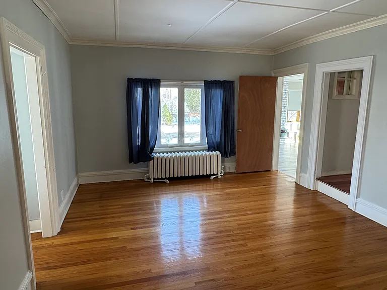 465 Hills St — Photo 41