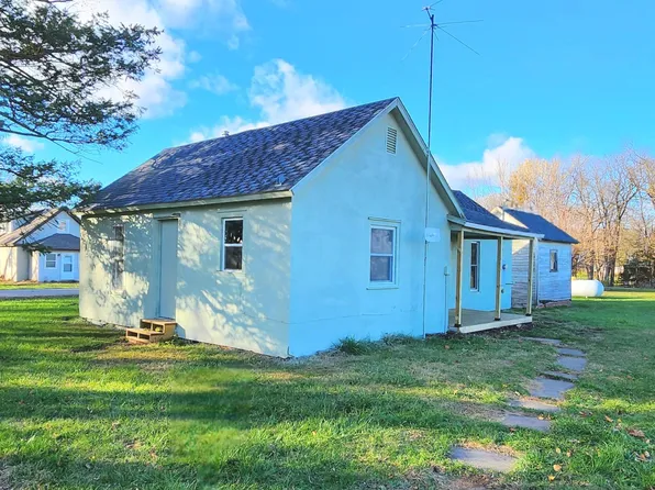 400 W 2nd St, Dawson, IA 50066