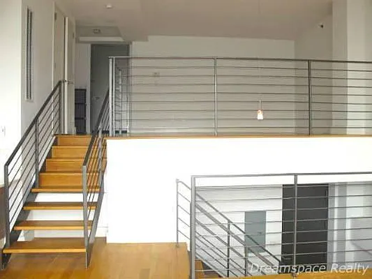 Rented by Dream Space Realty | media 73