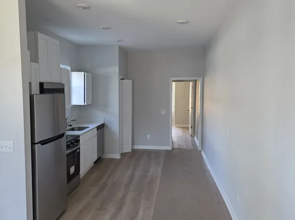 706 W 51st St #A, Savannah, GA 31405
