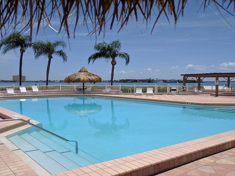 Pool on bayside