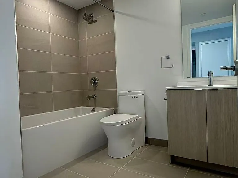 100 Queen St E #2107 — Photo 16