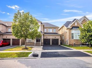 14 Bonnie Braes Dr, Brampton, ON L6Y0X4