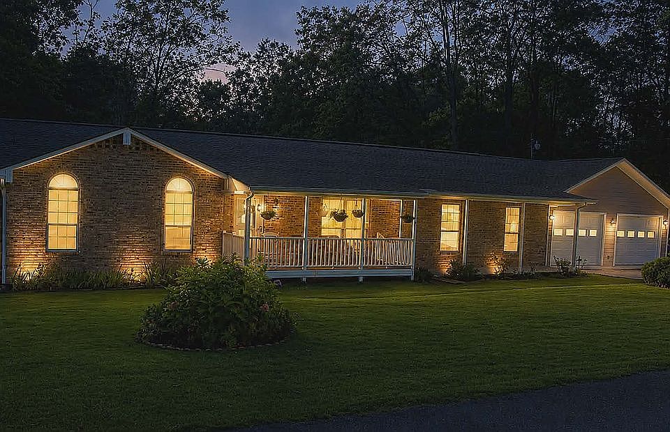1st image of 606 Meadow Creek Dr