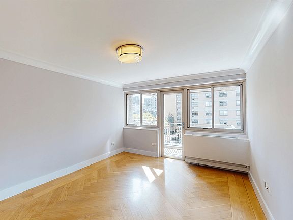 5th image of 70 W 93rd St #705B