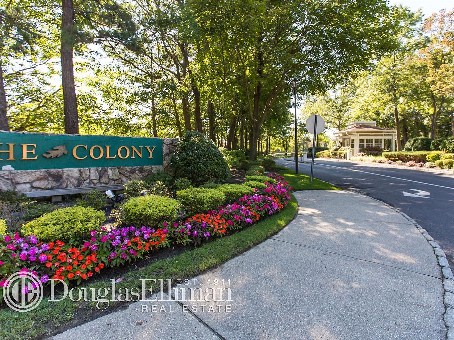 172 Colony Dr, Holbrook, NY 11741 Zillow