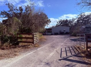 900 Racoon Trl, Frostproof, FL 33843