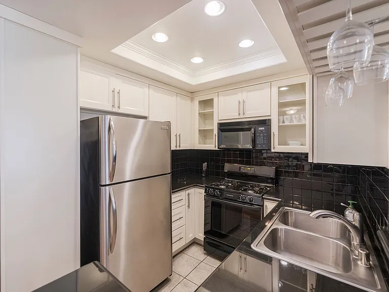7100 La Tijera Blvd #D101 — Photo 18