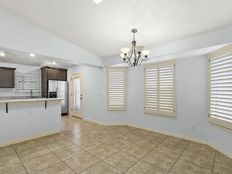 14222 Poets Rock Ln — Photo 5
