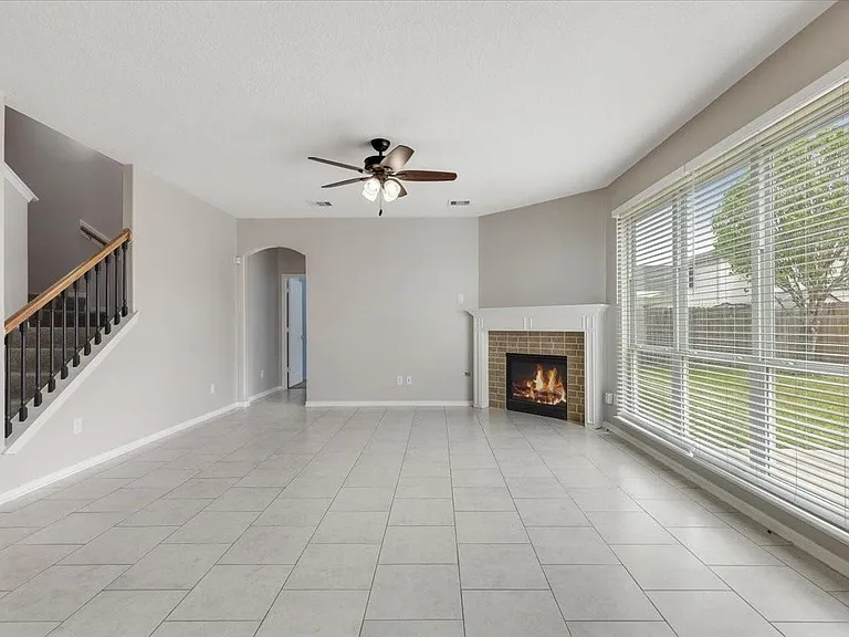 4810 Vintage Grove Ct — Photo 8