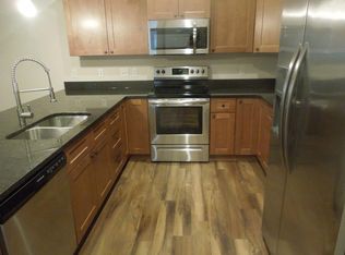 5329 Locust St, Lincoln, NE 68516