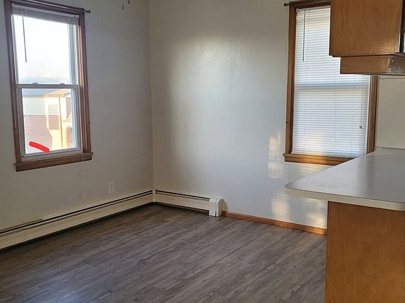 5th image of 116 W Wall St #B