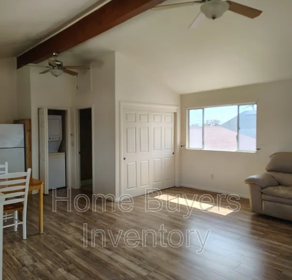 958 Terrace Ave — Photo 6