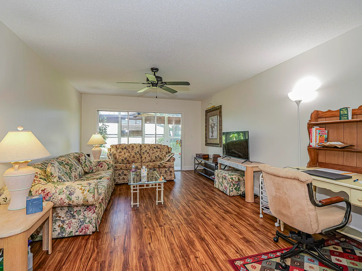 Building Photo - 2800 Indian River Blvd #4R