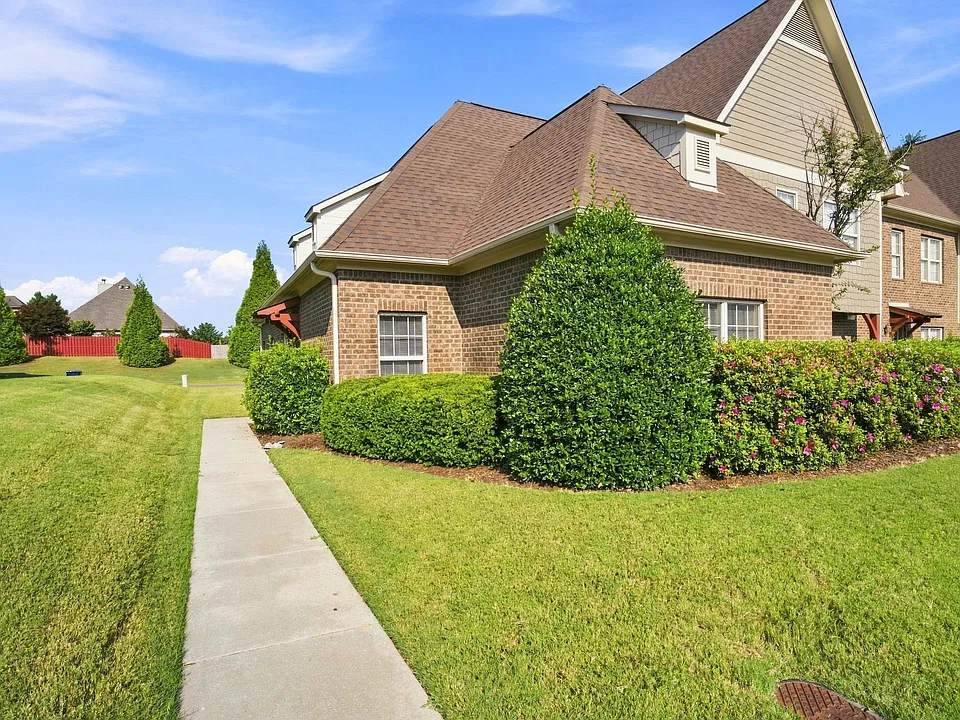 134 Chimes Way SW #1