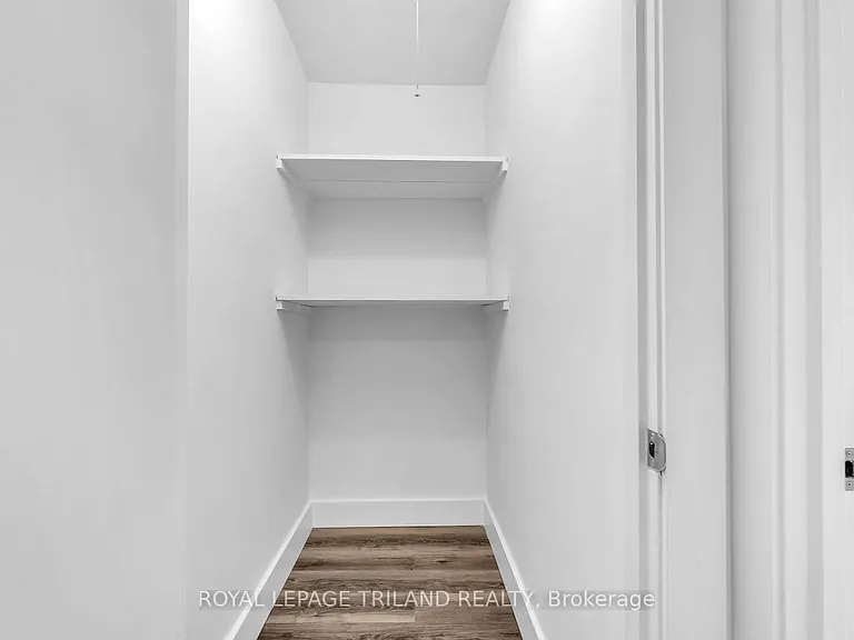 104 Devonshire Ave #504 — Photo 15