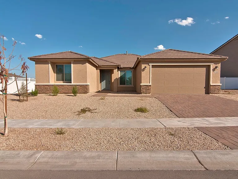 6303 S 24th Pl — Photo 3