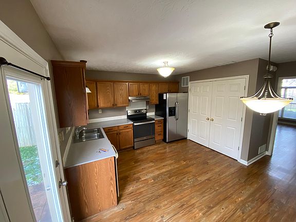 4th image of 2037 Stonewood Ln