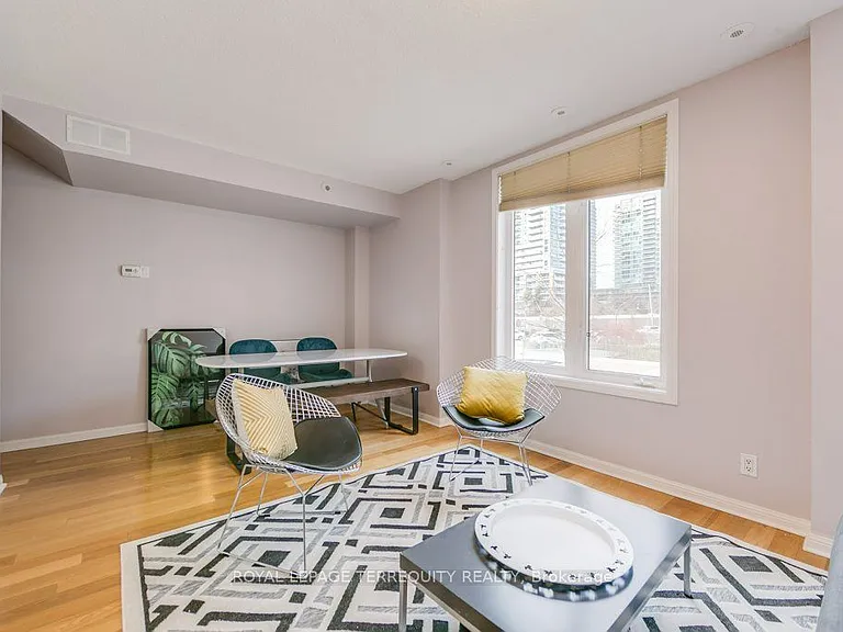 11 Crawford St #A — Photo 5