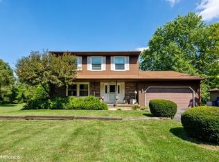 11N689 Howard Ave, Elgin, IL 60124